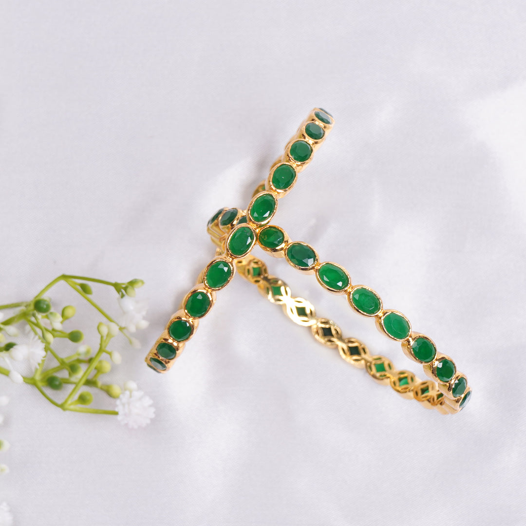 Emerald stone bangle