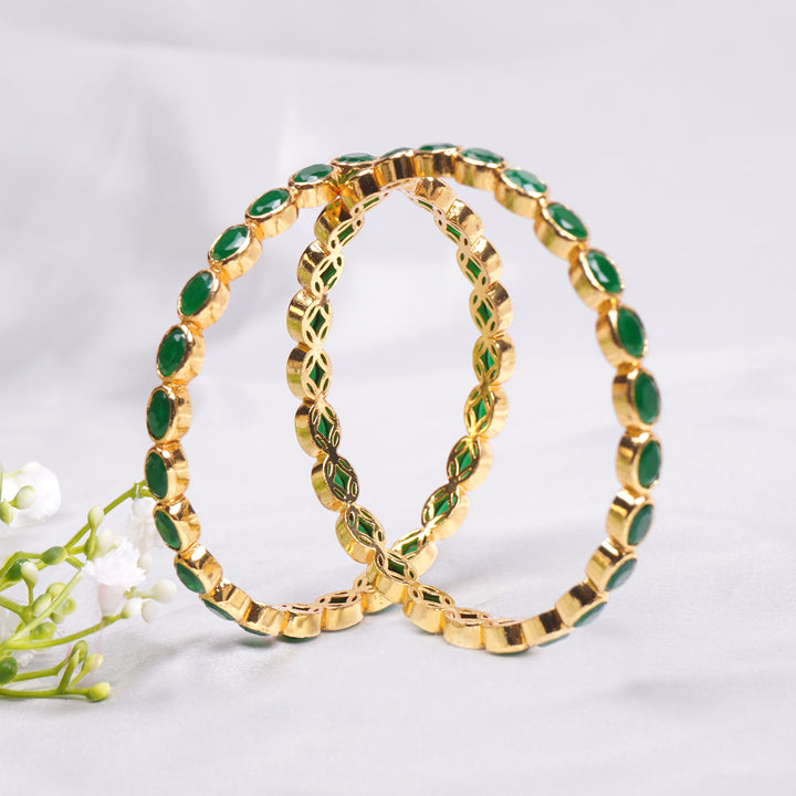 Emerald stone bangle