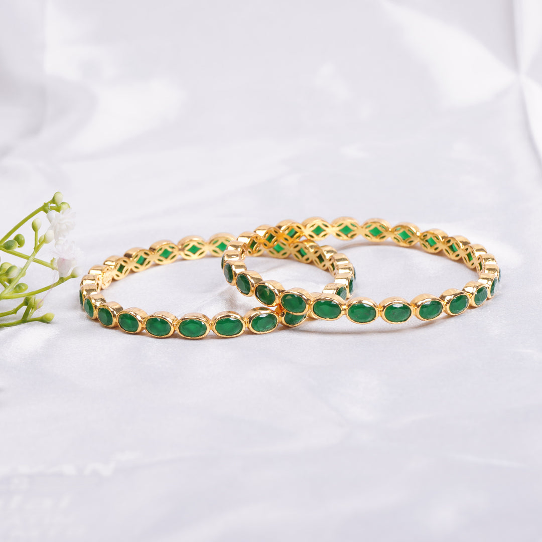 Emerald stone bangle