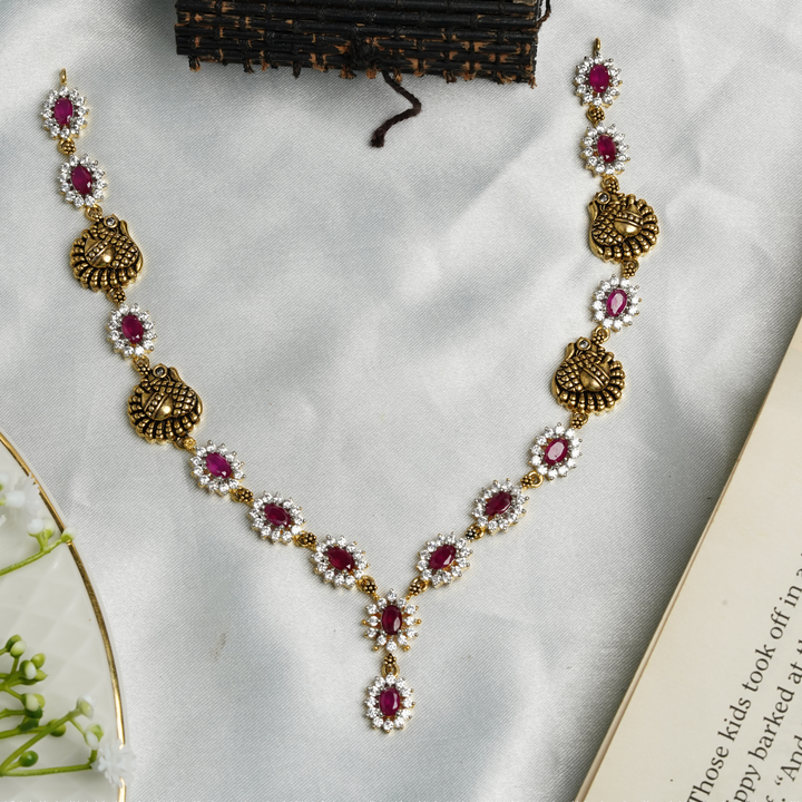 RUBY NECKLACE WITH STUDS